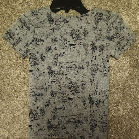 Gray and Black Fitted Short Sleeve T-Shirt - Picture 3 of 4
